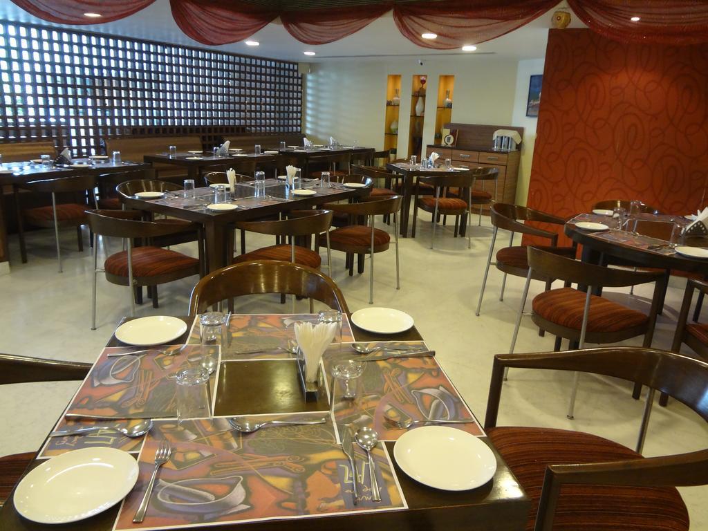 The Fern Residency, Subhash Bridge, Ahmedabad Hotel Exterior photo