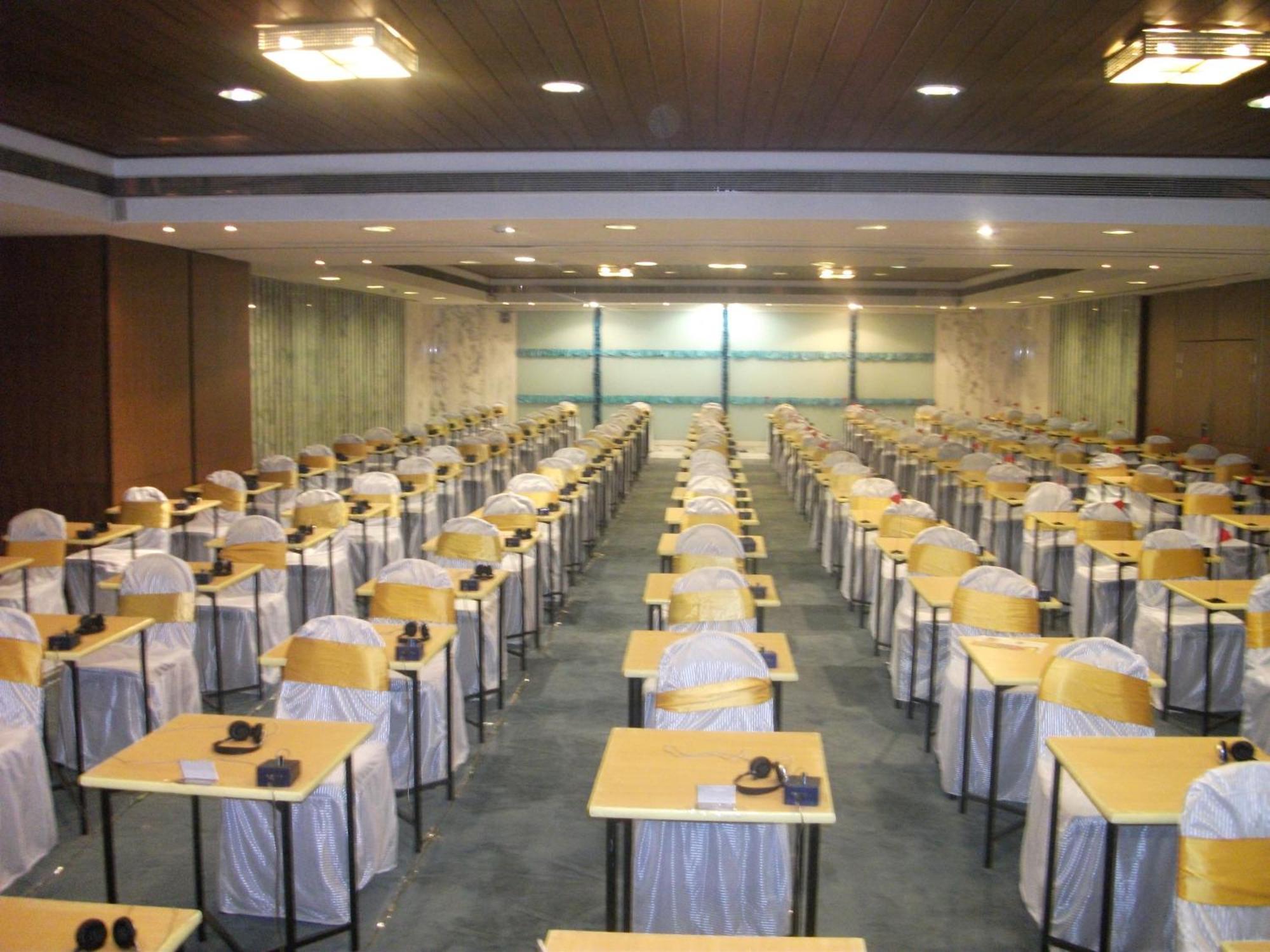 The Fern Residency, Subhash Bridge, Ahmedabad Hotel Exterior photo