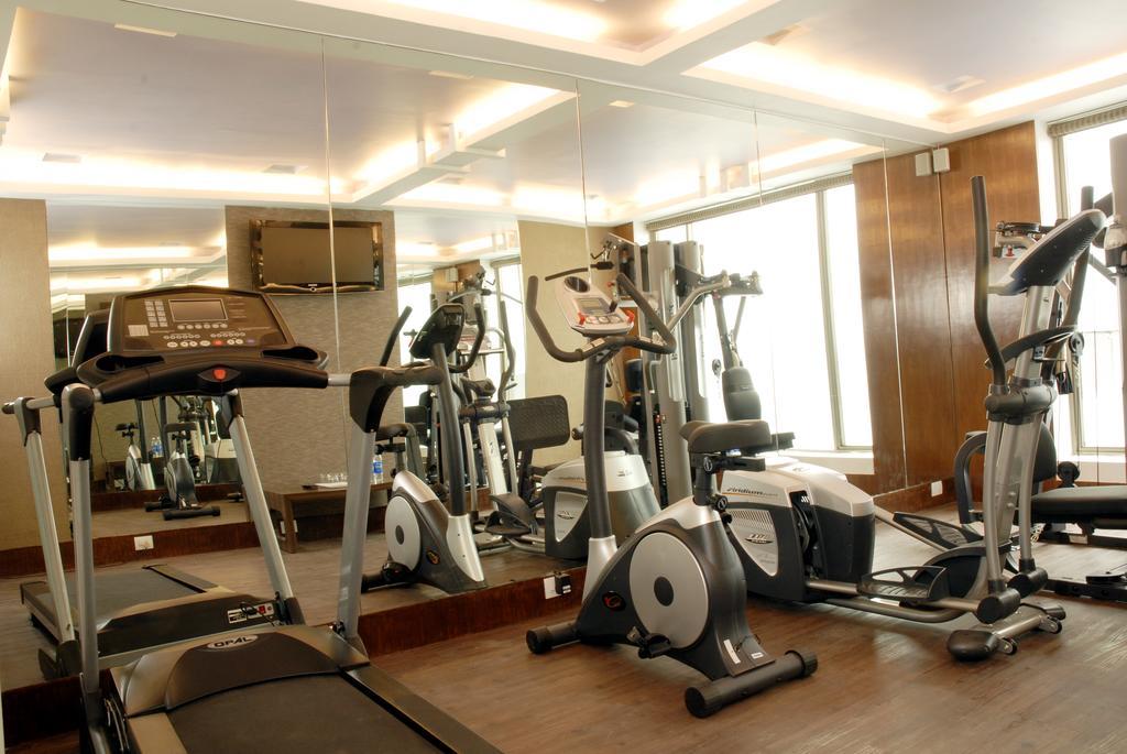 The Fern Residency, Subhash Bridge, Ahmedabad Hotel Exterior photo