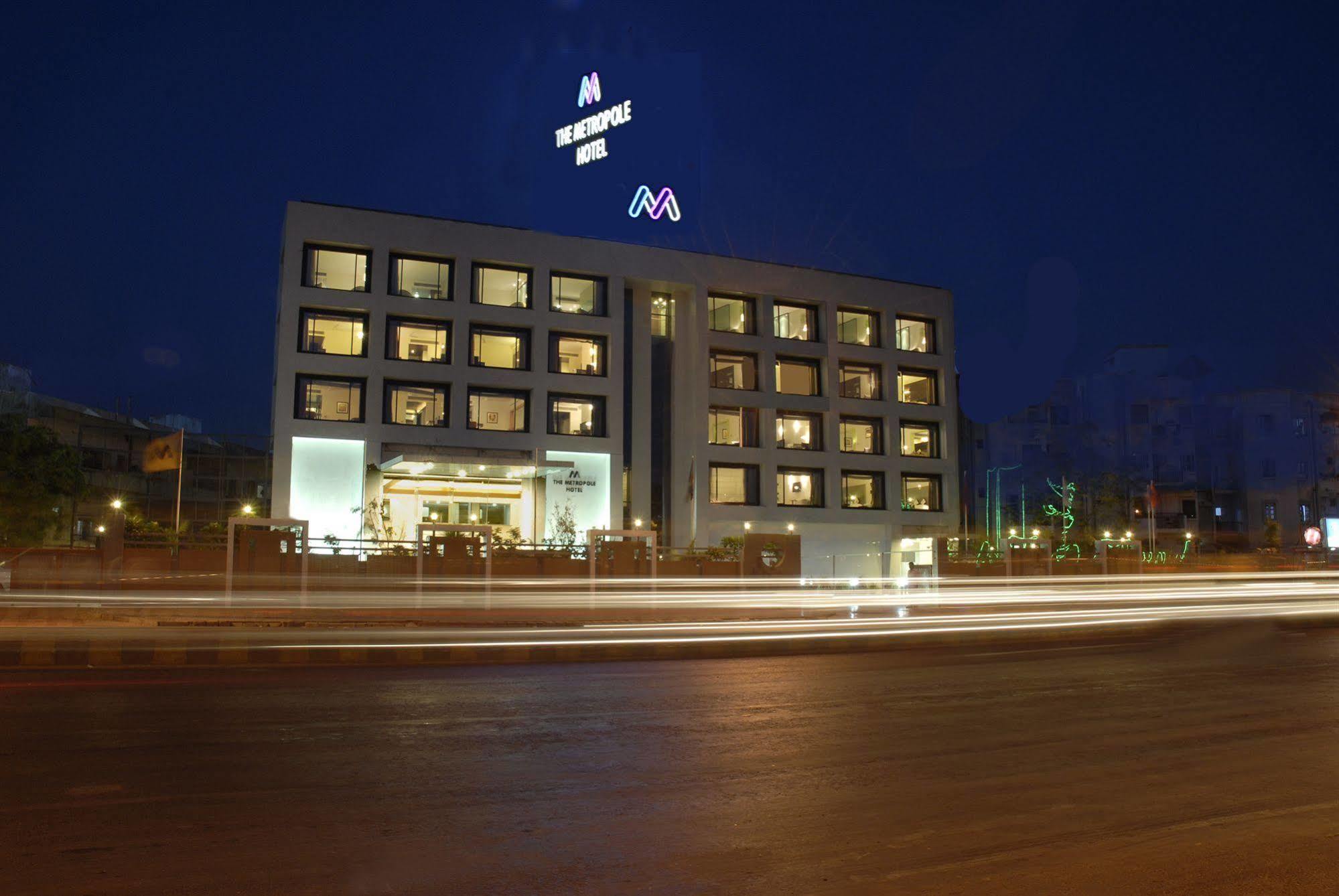 The Fern Residency, Subhash Bridge, Ahmedabad Hotel Exterior photo